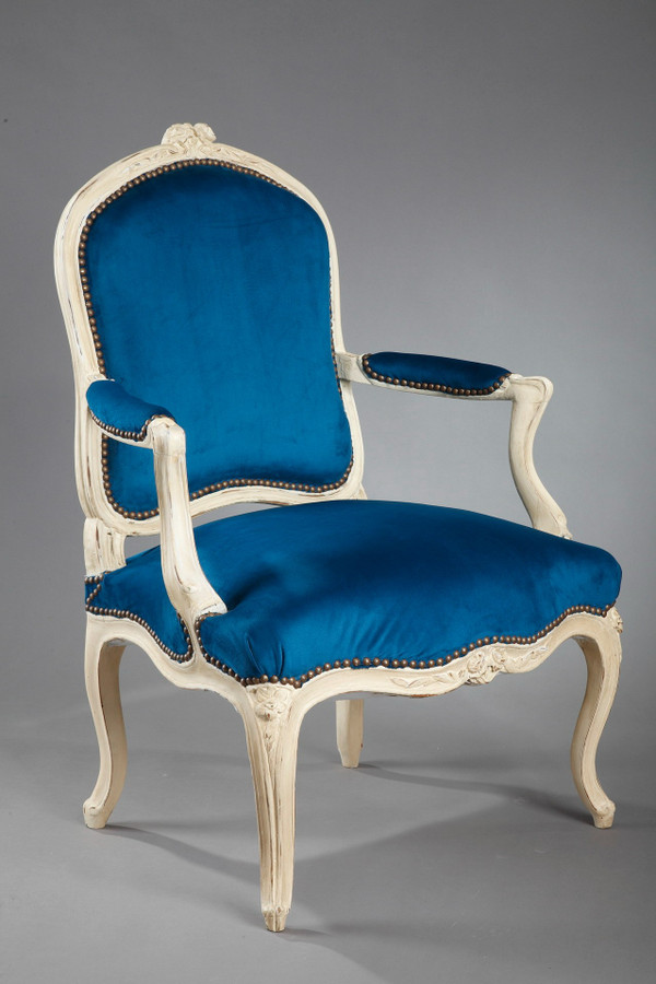 Vier entenblaue Samtsessel aus der Zeit Louis XV
