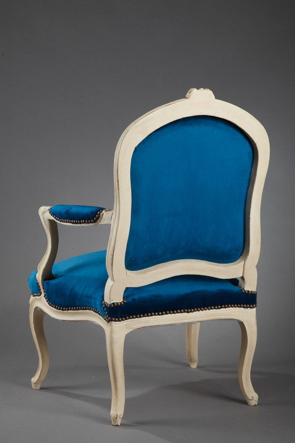 Vier entenblaue Samtsessel aus der Zeit Louis XV