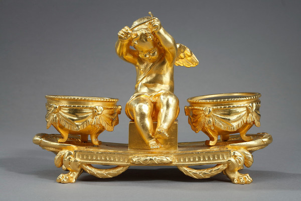 Gilt bronze inkwell, "L'Amour timbalier", Louis XVI style