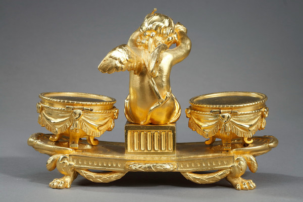 Gilt bronze inkwell, "L'Amour timbalier", Louis XVI style