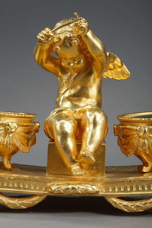 Gilt bronze inkwell, "L'Amour timbalier", Louis XVI style