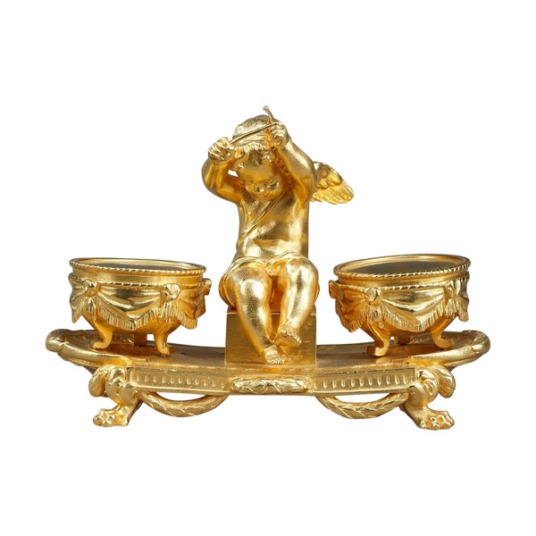 Gilt bronze inkwell, "L'Amour timbalier", Louis XVI style