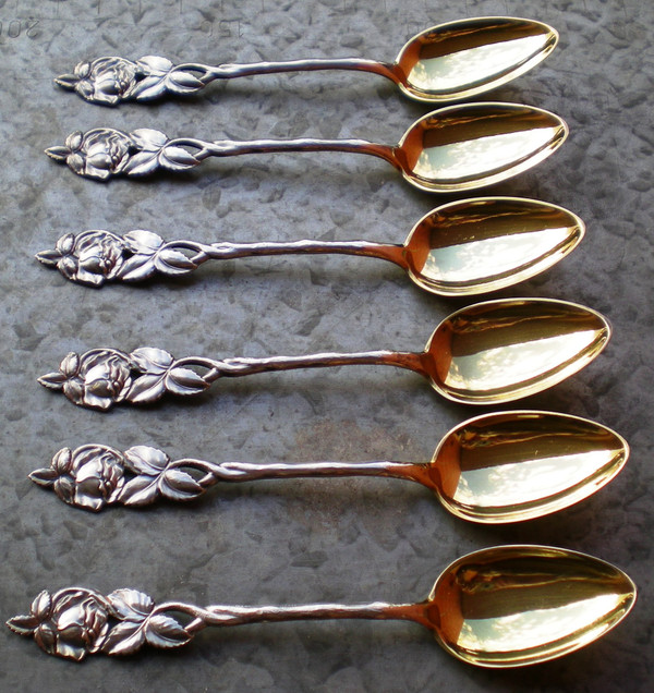 6 ravissantes cuillères en argent massif  (813H) et vermeil origine Finlande mi XXe