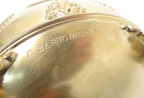Scatola in bronzo dorato F.Barbedienne Fiori Palmette Napoleone III XIX secolo