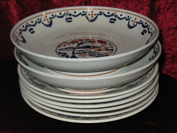 Part of Lunéville earthenware table service, Art Deco period