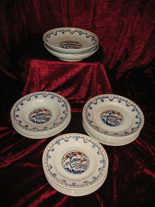 Part of Lunéville earthenware table service, Art Deco period