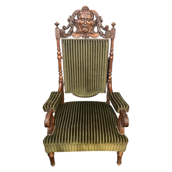 Large so-called "castle" armchair - Walnut - Mascaron - c. 1880.