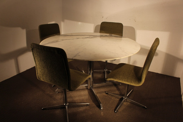 Table et ses 4 chaises Knoll