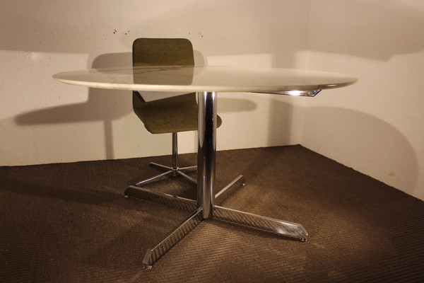 Table et ses 4 chaises Knoll