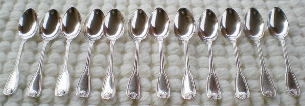 12 Espresso-/Mokka-Löffel aus versilbertem Metall Modell Maintenon (Schale) ERCUIS