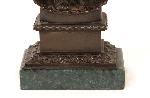 Coppia di sculture in bronzo Figure rinascimentali Navigatori d'alcova XIX secolo