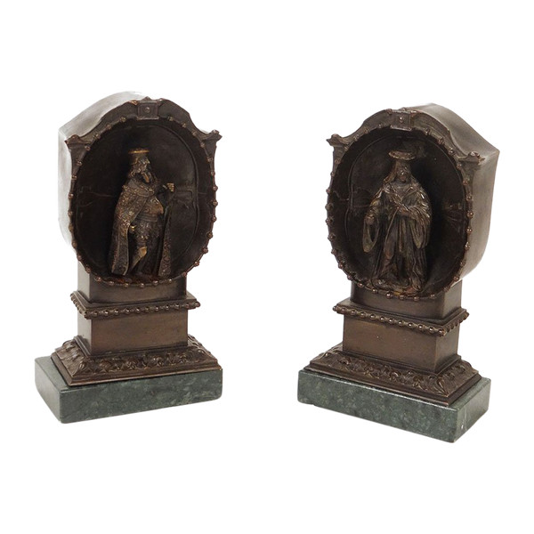 Coppia di sculture in bronzo Figure rinascimentali Navigatori d'alcova XIX secolo