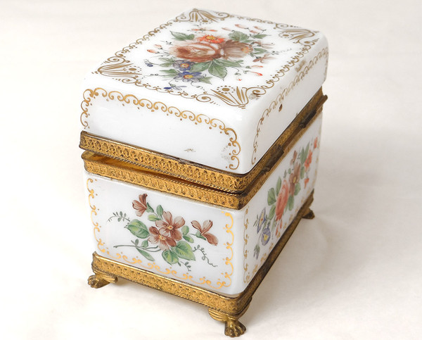 Gift Box White Opaline Gilding Flowers Golden Brass Charles X 19th