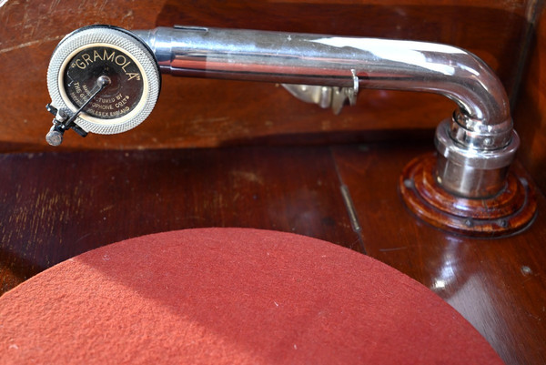 Grammofono "Pathéphone N°36" in mogano - 1914