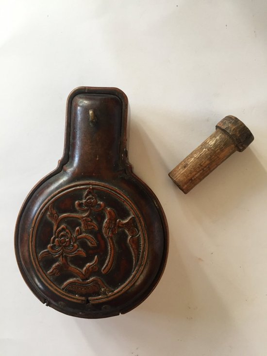 Poire à Poudre ou à tabac en Buis. Asie XIXème.