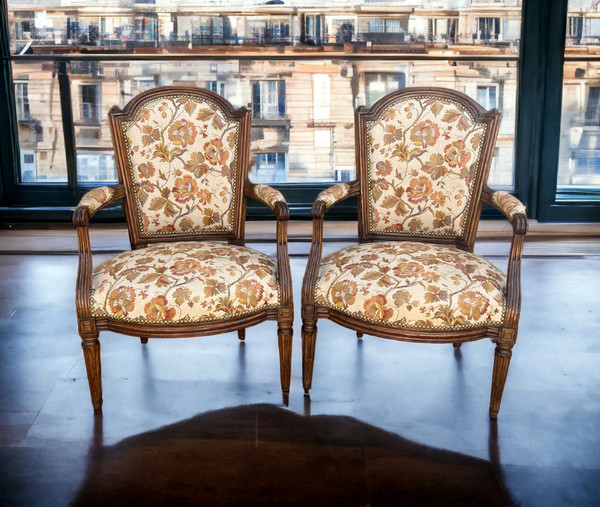 PAIRE DE FAUTEUILS XVIIIe ÉPOQUE LOUIS XVI CABRIOLET A DOSSIER BÊCHE TAPISSÉS