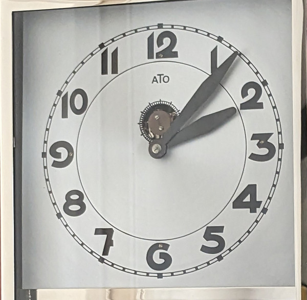 ATO extra-flat wall clock