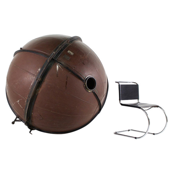 Box Or Sphere For Vacuuming, Vacuum Arthur Pfeiffer & Analis Namur