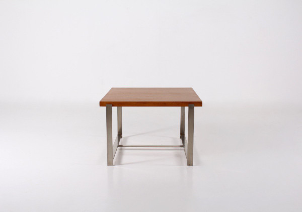 Table Basse / Bout De Canapé Moderniste.