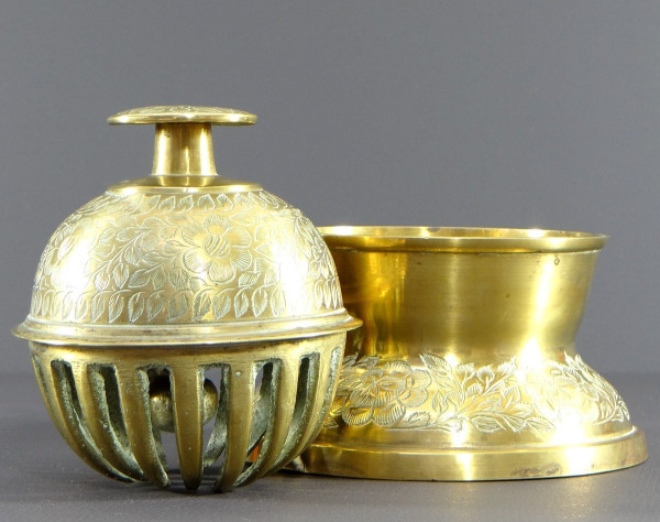 Inde, Années 1930/1950, Clochette De Temple En Laiton Et Bronze.