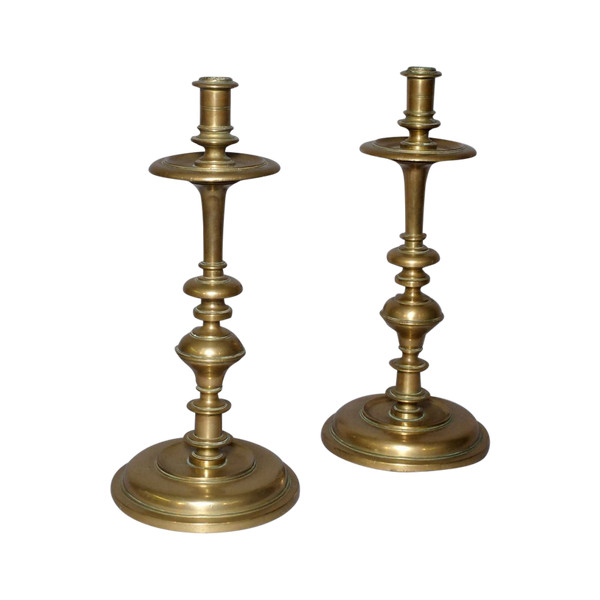 Pair of bronze candlesticks - 17th century