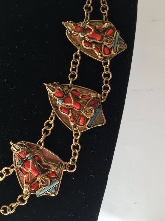 Collier Couture. Métal Doré et Pâte De Verre.