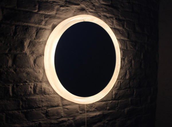 Round Illuminated Plexiglass Mirror.