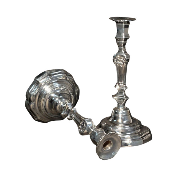 Coppia di candelieri in argento del XVIII secolo