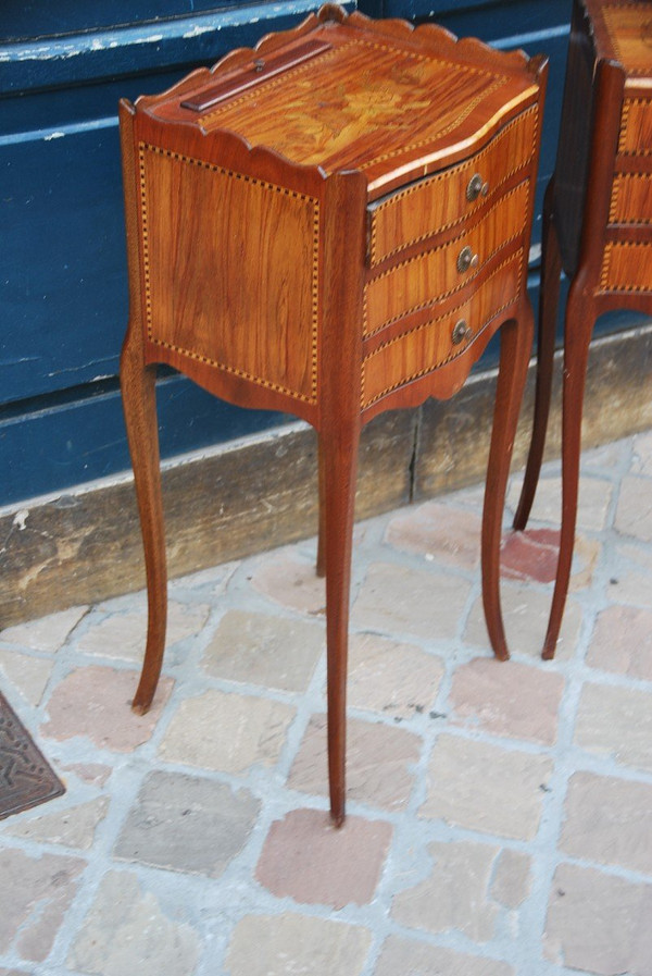 Paire De Chevets En Placage De Style Louis  XV