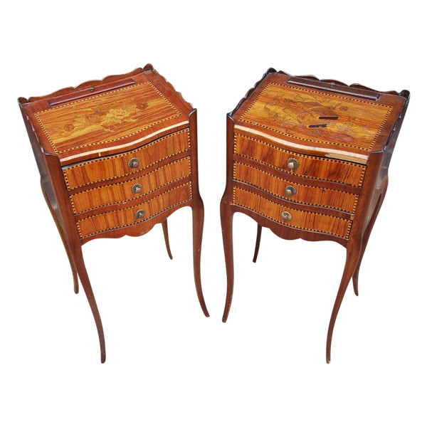 Paire De Chevets En Placage De Style Louis  XV