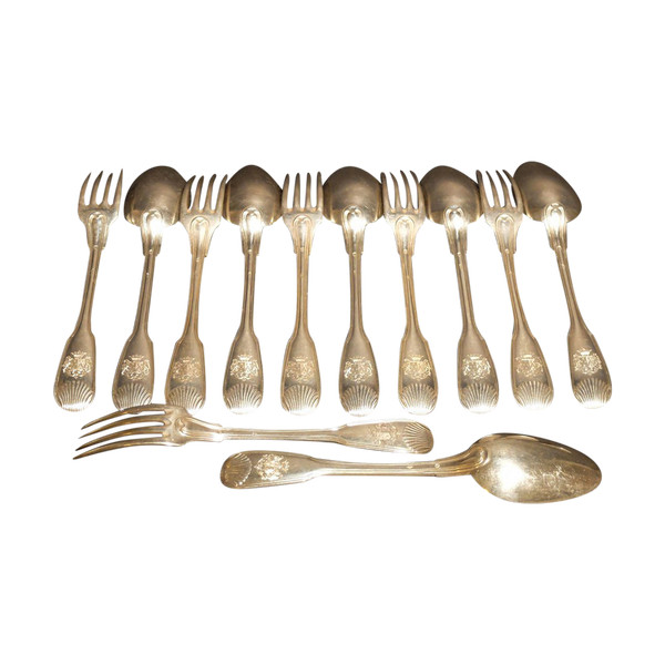 Suite of 6 place settings with the alliance coat of arms of the La Borie and Simard de Pitray families