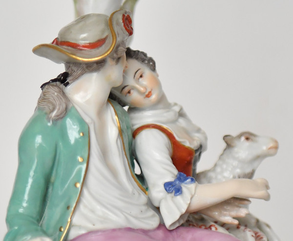 Meissen porcelain group representing a loving couple under a tree, Model D19