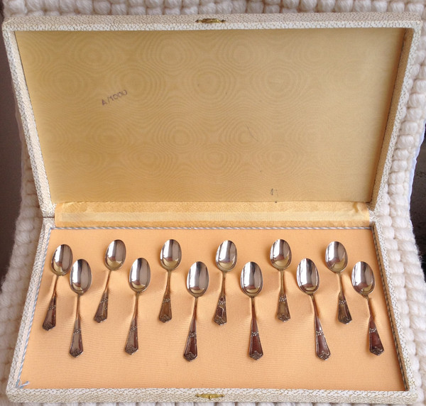 12 elegant espresso/mocha spoons in solid 800 silver