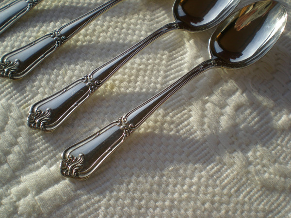 12 elegant espresso/mocha spoons in solid 800 silver