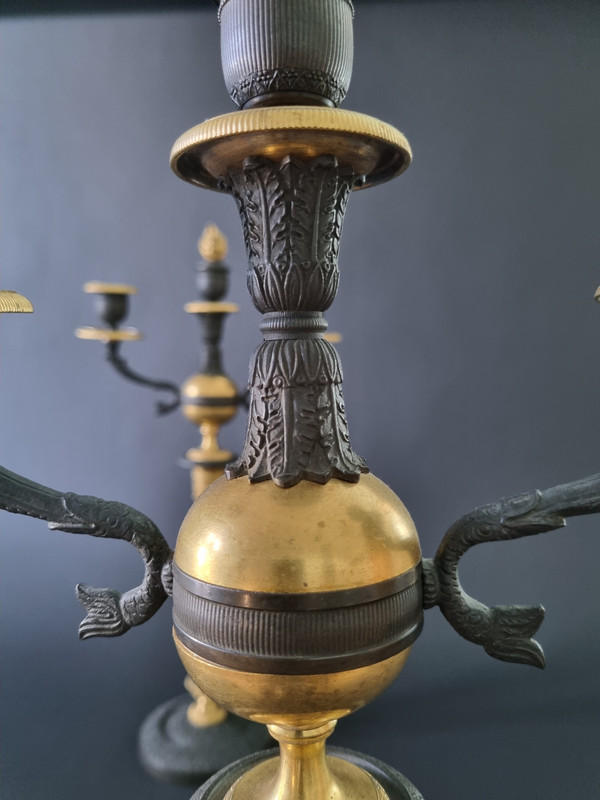Paire De Candélabres en bronze doré et patiné d'époque Restauration. 
