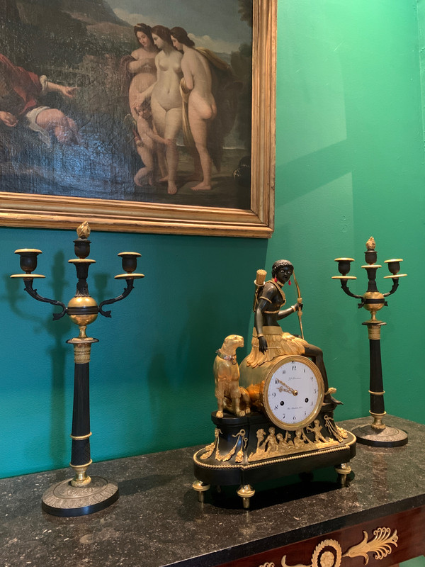 Paire De Candélabres en bronze doré et patiné d'époque Restauration. 