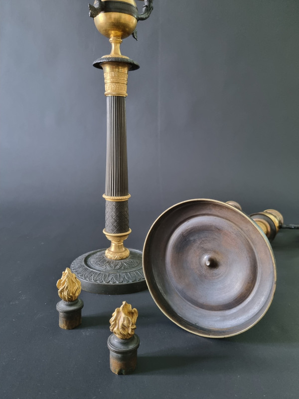 Paire De Candélabres en bronze doré et patiné d'époque Restauration. 