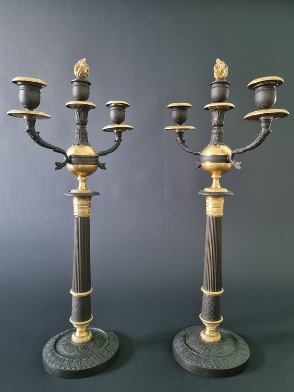 Paire De Candélabres en bronze doré et patiné d'époque Restauration. 
