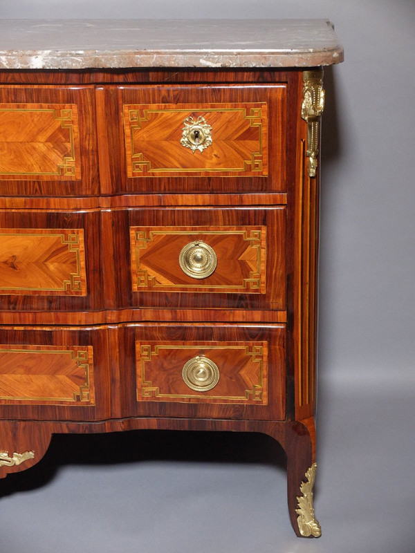 Commode en marqueterie d'époque Transition