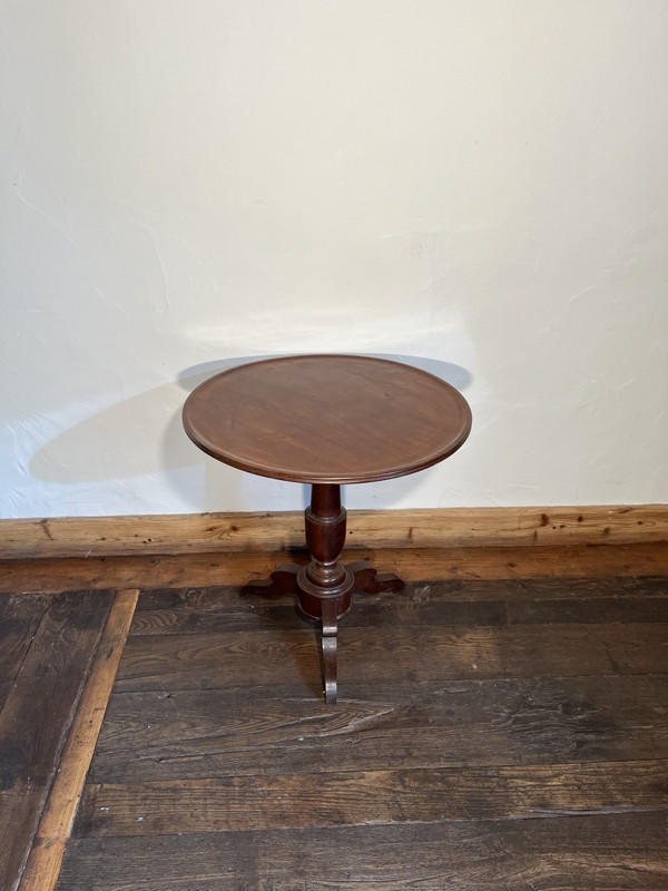 Table en bois dur 1800