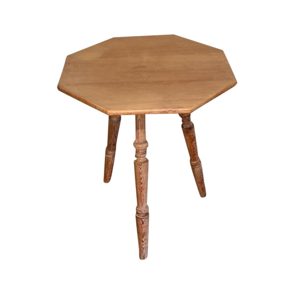 Table basse octogonale en mélèze 1900