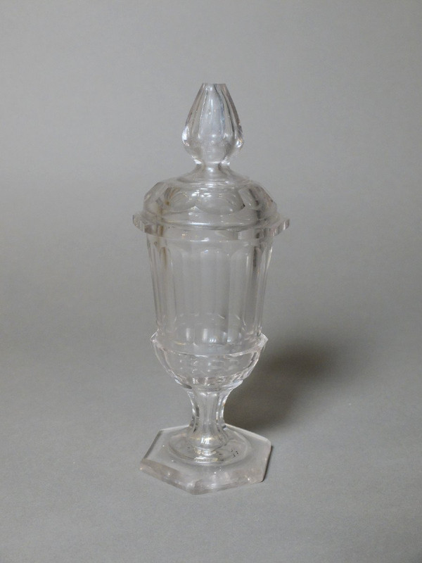 Curieuse saupoudreuse balustre