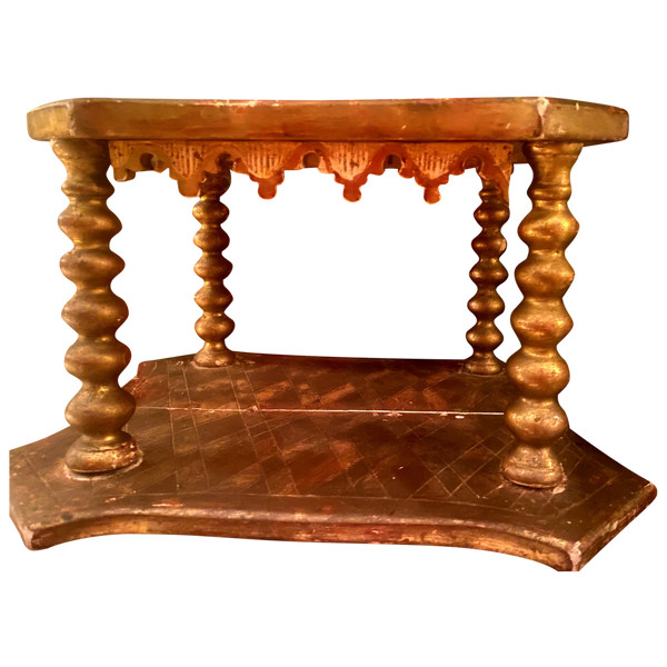 Tabor altar shelf used to place the Chalice during the Mass ritual, late 18th century