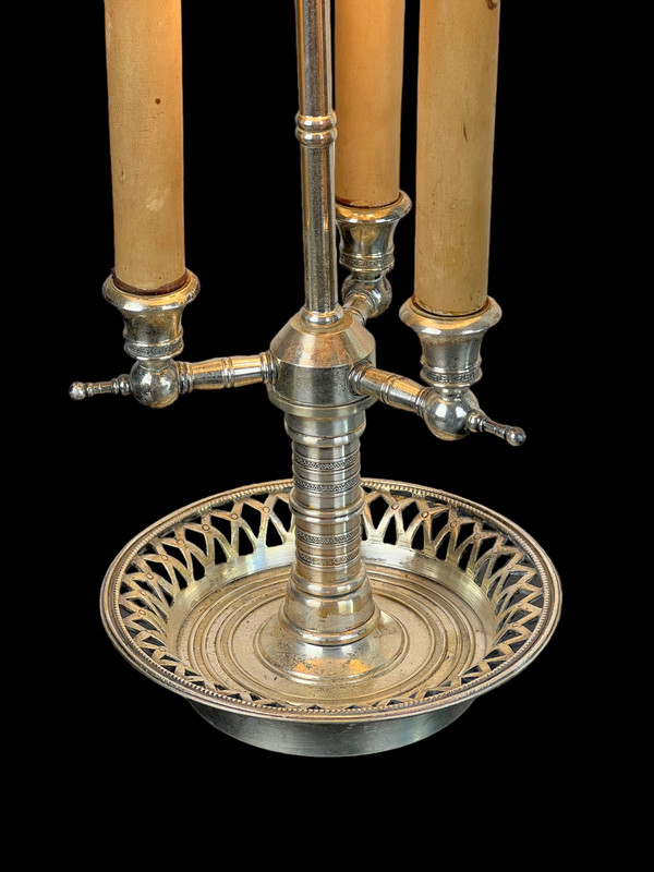 ANTIKE WÄRMFLASCHENLAMPE AUS VERSILBERTER BRONZE MIT BLECHSCHIRM