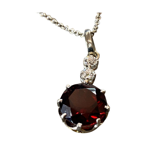 Garnet pendant Ref 367.97