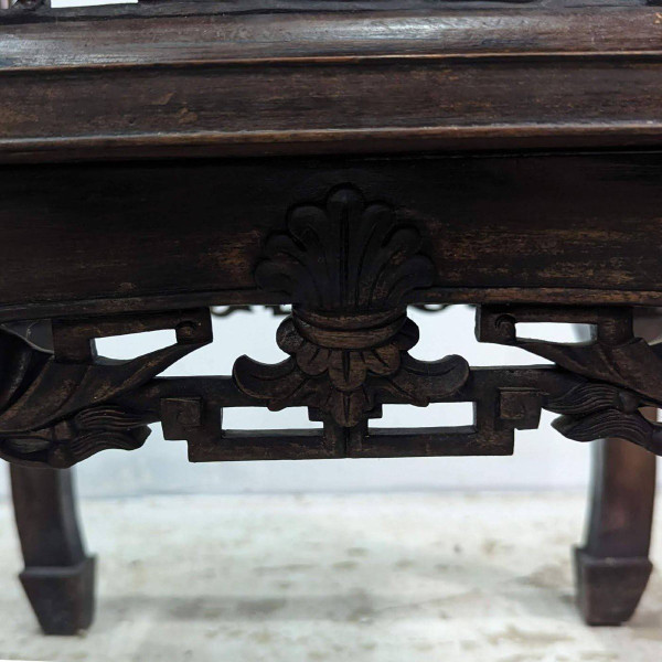 Salon Indochinois 1900 En Bois Exotique à Décor De Chauve Souris