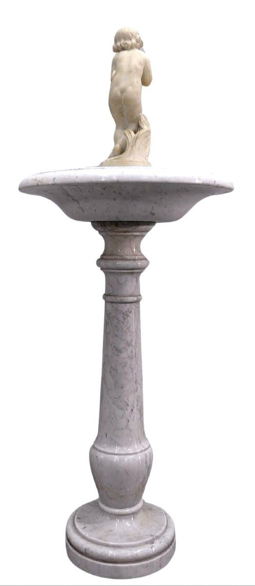 Antica Fontana per Uccelli del 1900 In Marmo di Carrara