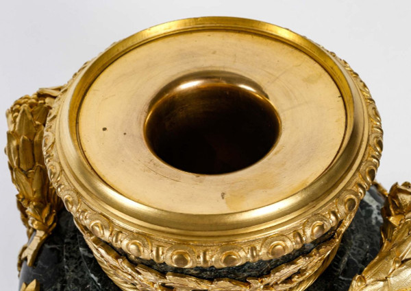 Paire De Cassolettes En Marbre Vert Et Bronze Doré  XIXème Siècle