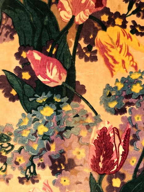 Tür aus bedrucktem Samt mit Blumendekor