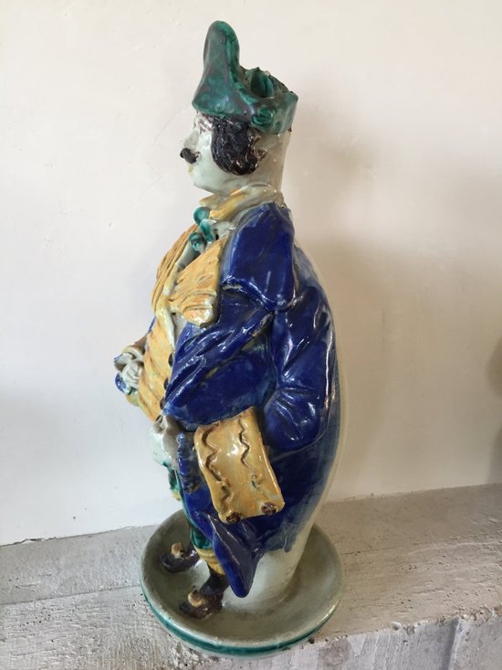Ventesimo Candeliere in Ceramica. 18° personaggio in costume